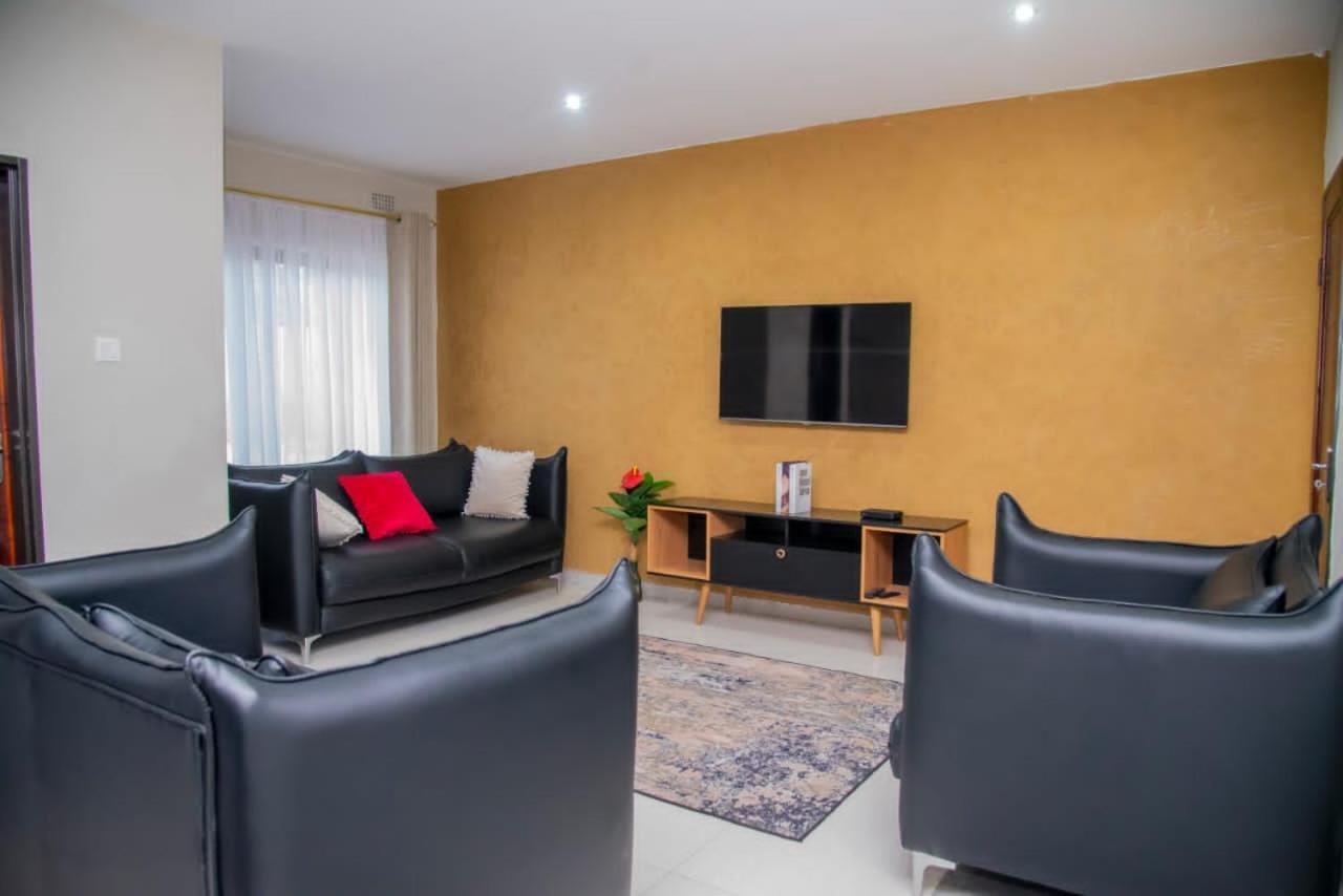 Royal Suites Apartments Lusaka Buitenkant foto
