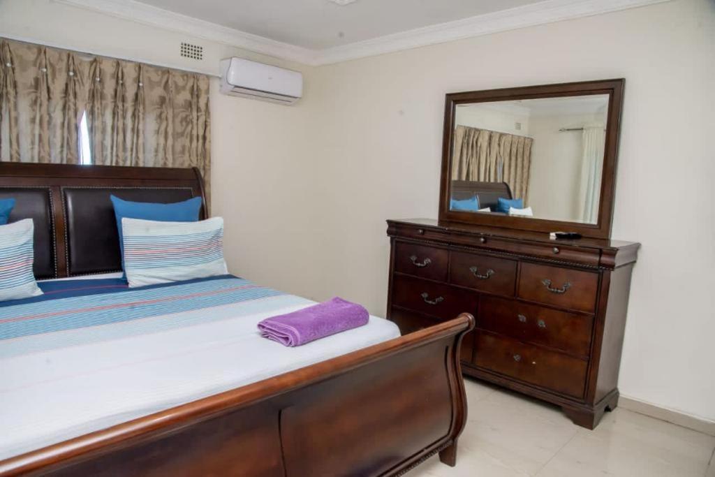 Royal Suites Apartments Lusaka Buitenkant foto