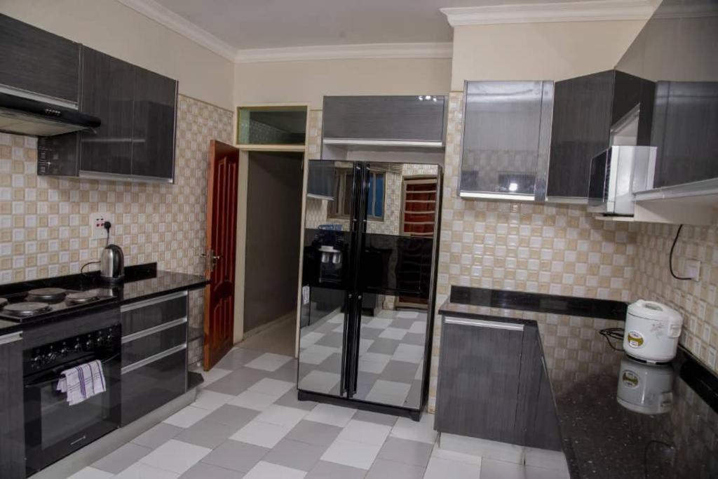 Royal Suites Apartments Lusaka Buitenkant foto