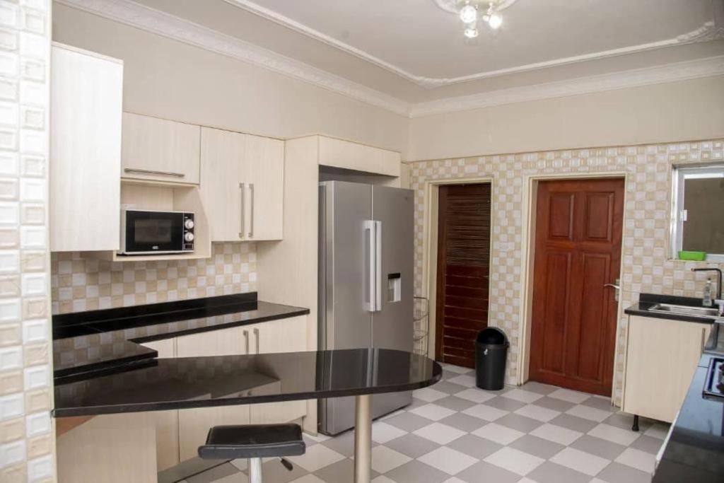 Royal Suites Apartments Lusaka Buitenkant foto