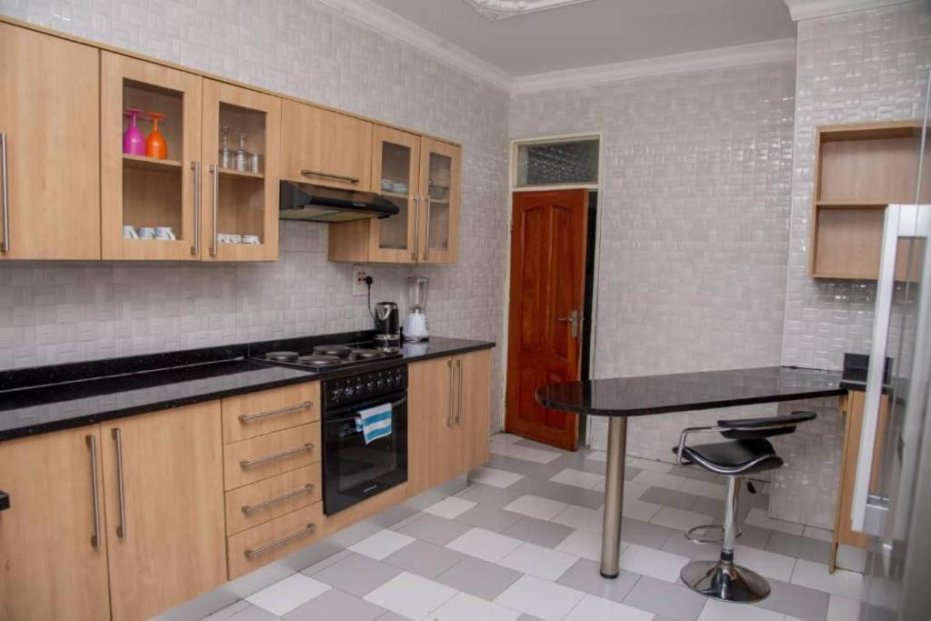 Royal Suites Apartments Lusaka Buitenkant foto