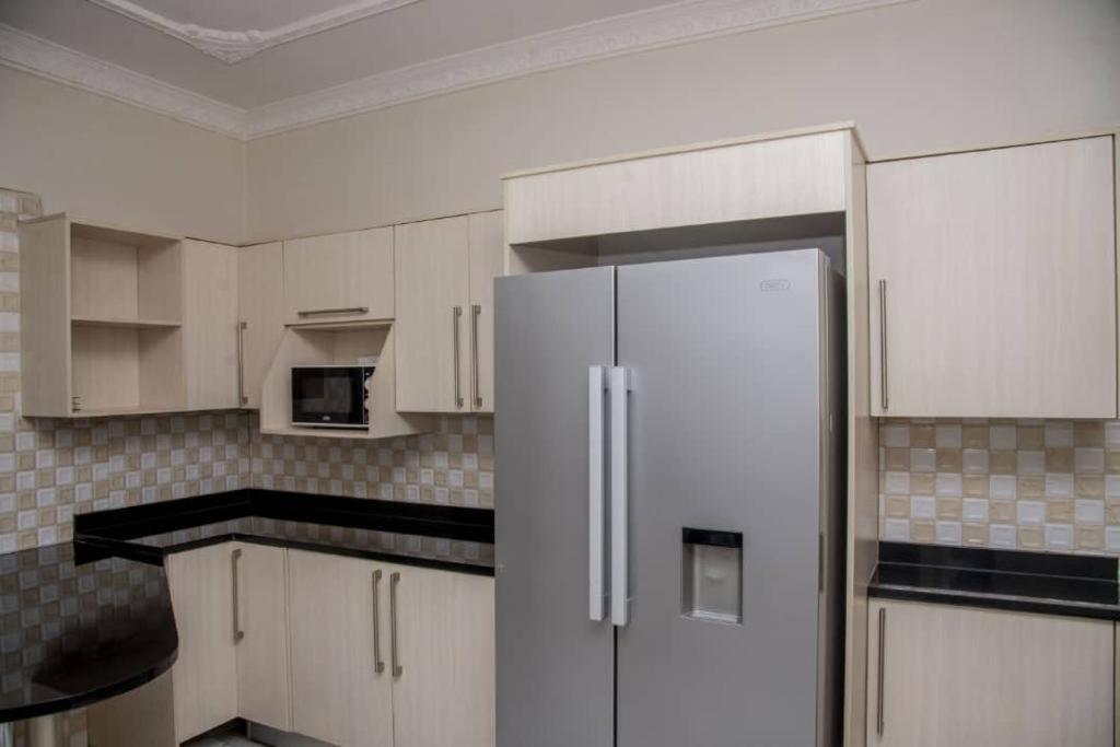 Royal Suites Apartments Lusaka Buitenkant foto