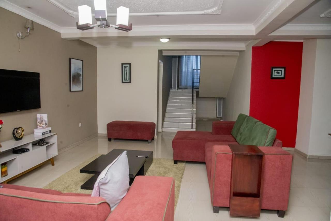 Royal Suites Apartments Lusaka Buitenkant foto