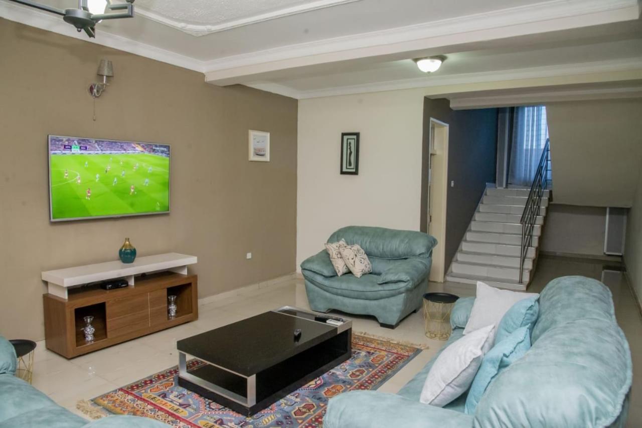 Royal Suites Apartments Lusaka Buitenkant foto